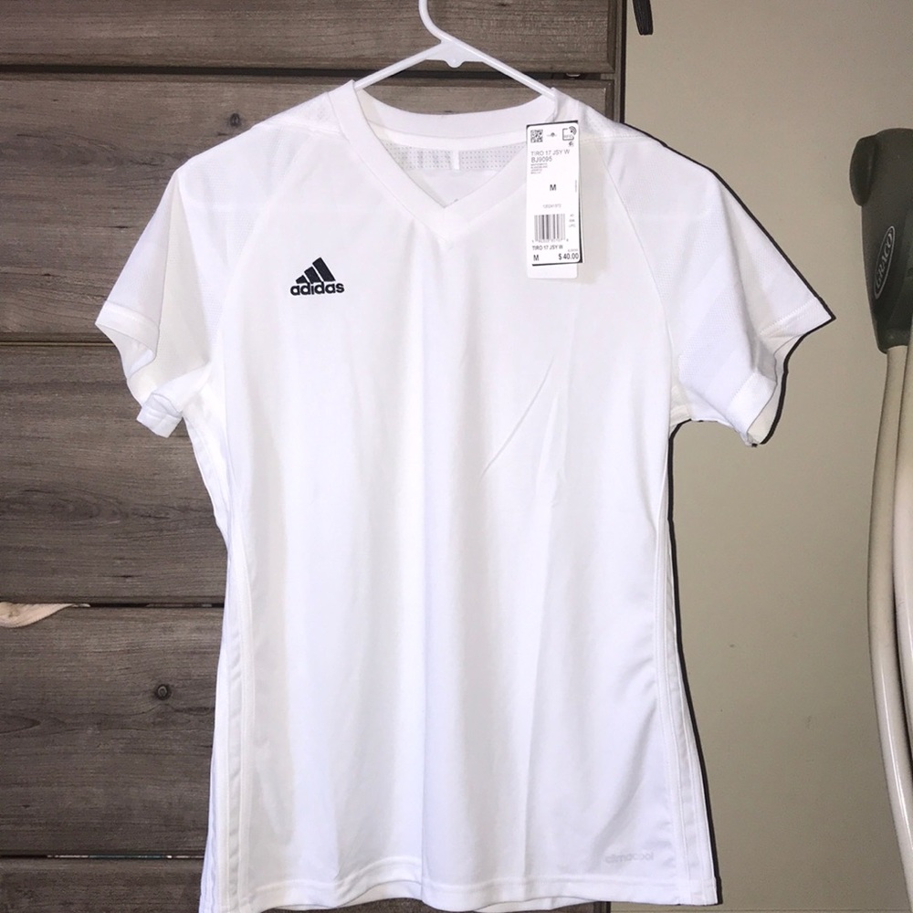 Women’s adidas shirt